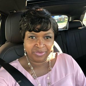 Meet your Posher, Joy